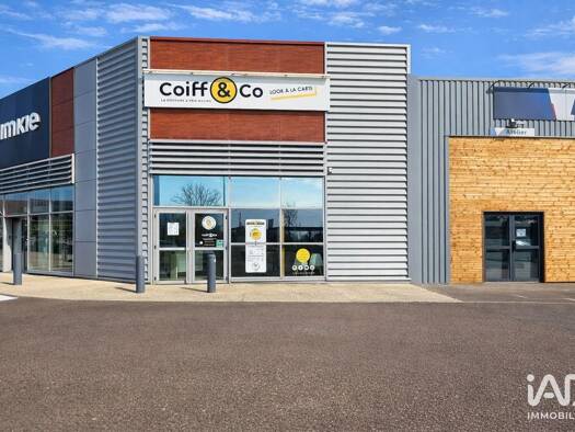 Boutique à vendre 127 000 € 120 m² de surface de vente Harfleur Le Creusot 71200