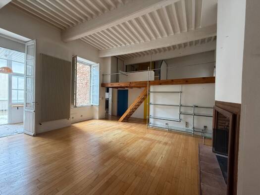Appartement à vendre 160 000 € 2 pièces 1 chambre 86 m² RDC Saint Georges Cahors 46000