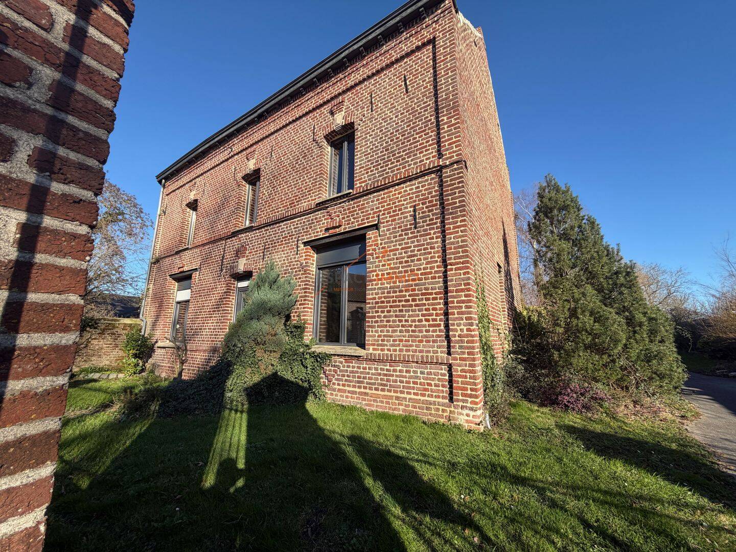 Maison 10 pièces 272 m² · à Bellaing · 272 m² · 328 000 €