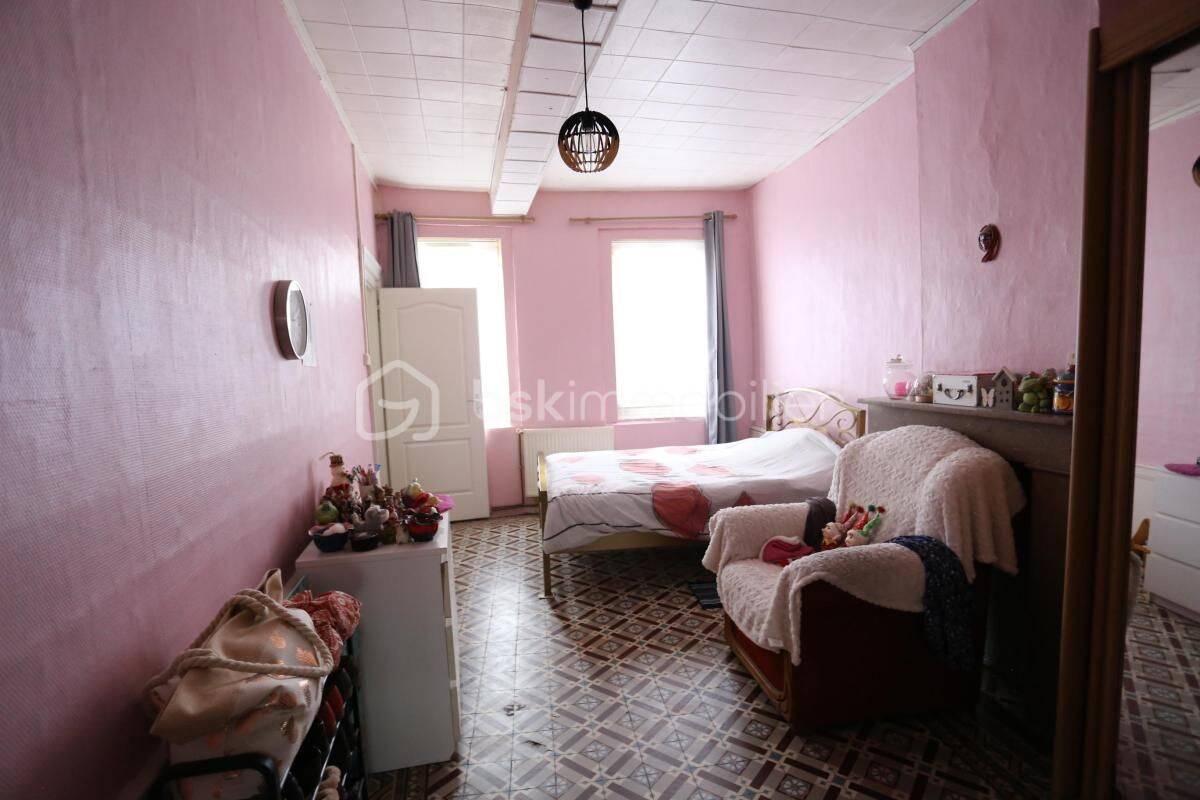 Maison 7 pièces 105 m² · à Monchecourt · 105 m² · 99 800 €