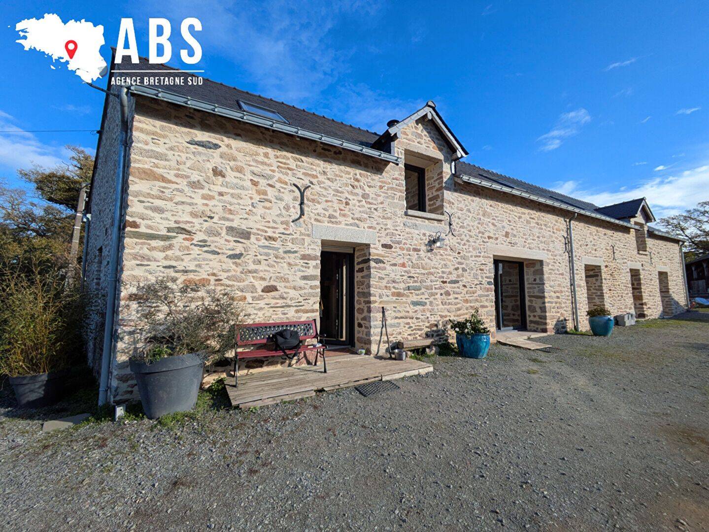 Maison 4 pièces 98 m² · à Saint-Dolay · 98 m² · 890 €