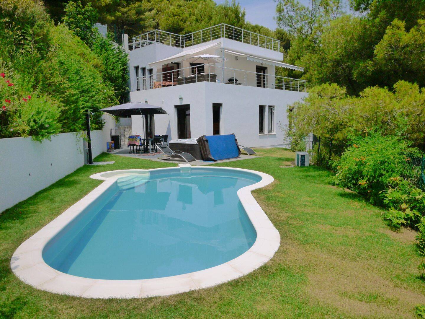 Maison 6 pièces 200 m² · à La Turbie · 200 m² · 1 490 000 €