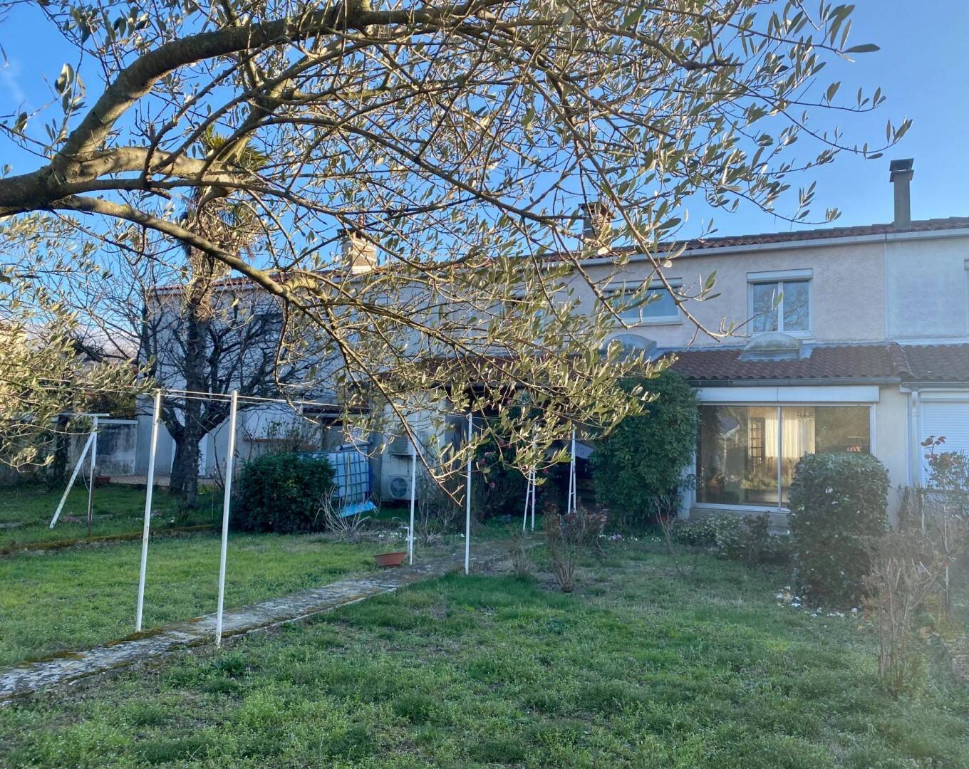 Maison 6 pièces 107 m² · à Aussillon · 107 m² · 120 000 €