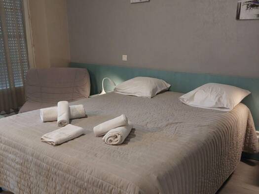 Local commercial à vendre 105 000 € 1 000 m² de surface de vente Bagnères-de-Luchon 31110