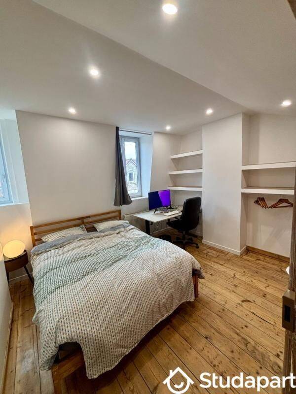 1 pièce 12 m² · à Lille · 12 m² · 490 €/mois