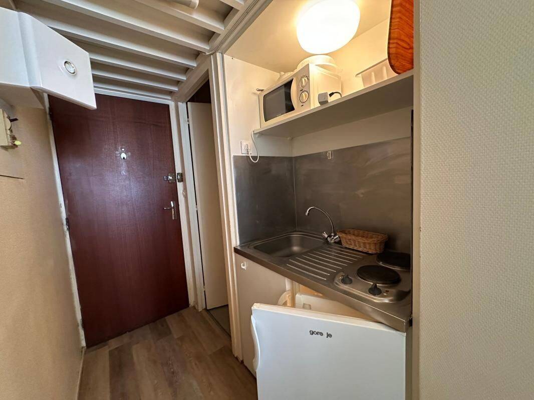 Appartement 1 pièce 14 m² · à Gradignan · 14,3 m² · 467 €