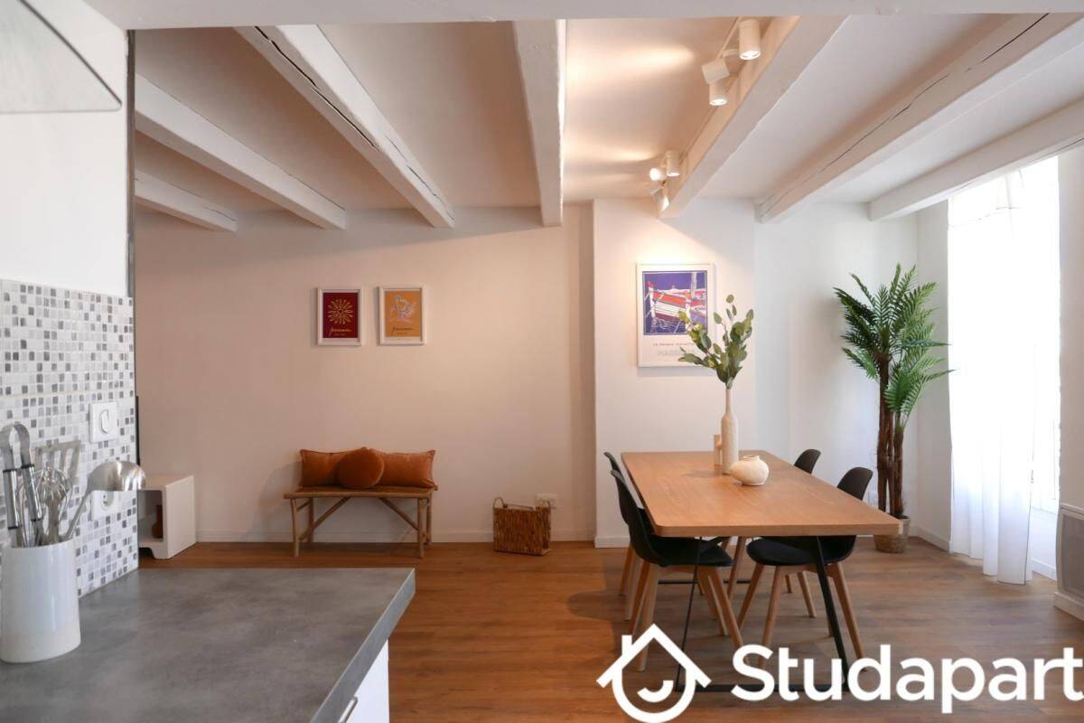 1 pièce 9 m² · à Marseille 3ème Arrondissement · 9 m² · 480 €/mois