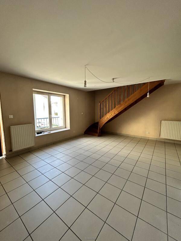 Appartement 3 pièces 77 m² · à Lyon 3ème Arrondissement · 77 m² · 1 011 €