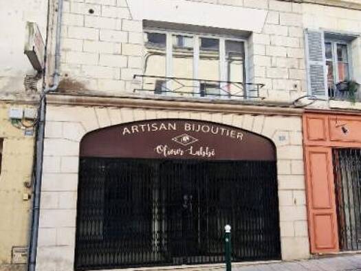 Immeuble à vendre 99 500 € 94 m² Saint-Aignan 41110