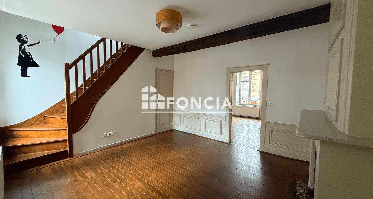 Appartement 3 pièces 80 m² · à Charleville-Mézières · 80 m² · 570 €/mois