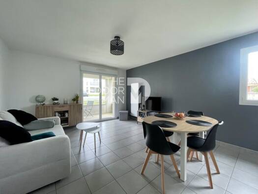 Appartement à vendre 157 400 € 2 pièces 1 chambre 45 m² Étage 1/2 Les Moutiers-en-Retz 44760