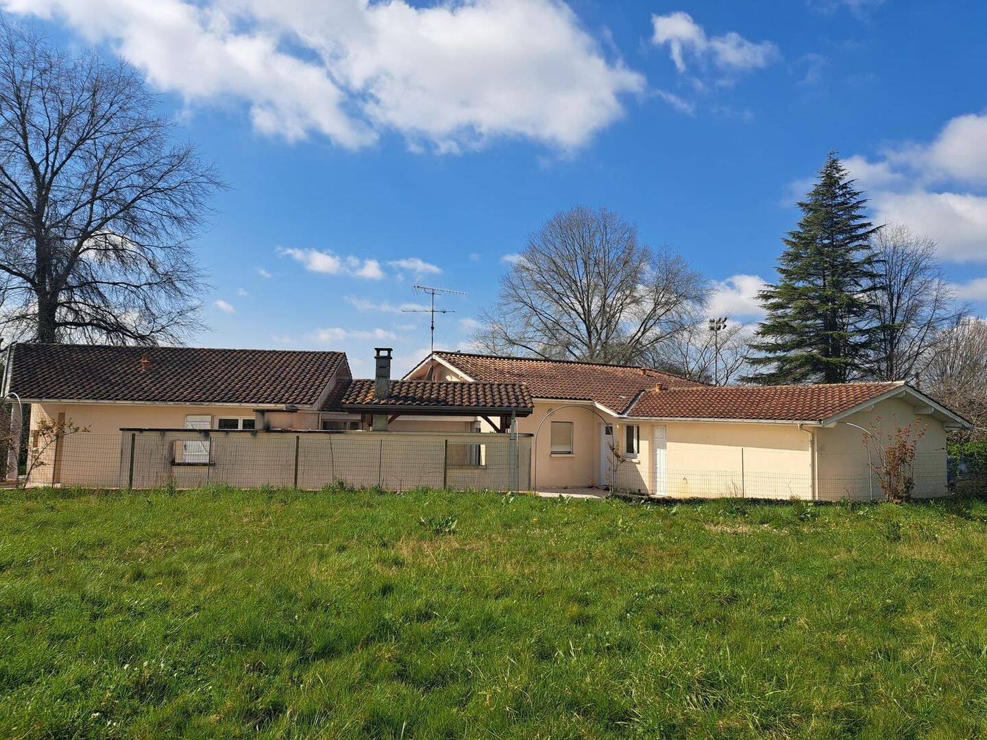 Maison 8 pièces 200 m² · à Gironde-sur-Dropt · 200 m² · 299 000 €