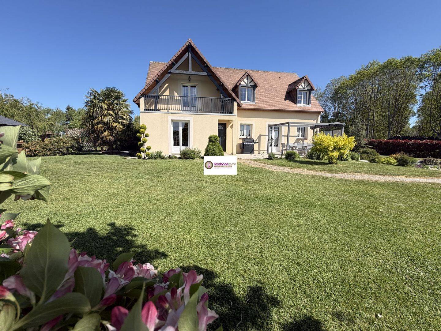 Maison 6 pièces 162 m² · à Sées · 162 m² · 339 200 €