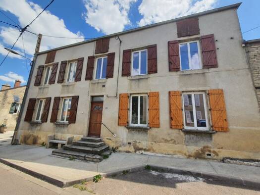 Immeuble à vendre 99 000 € 200 m² Laignes 21330