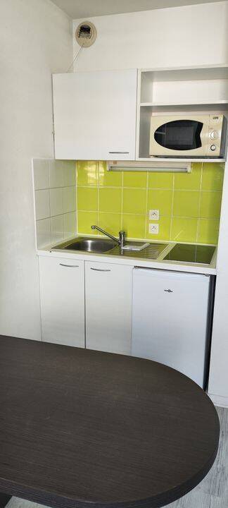 Appartement 1 pièce 18 m² · à Nîmes · 18 m² · 460 €