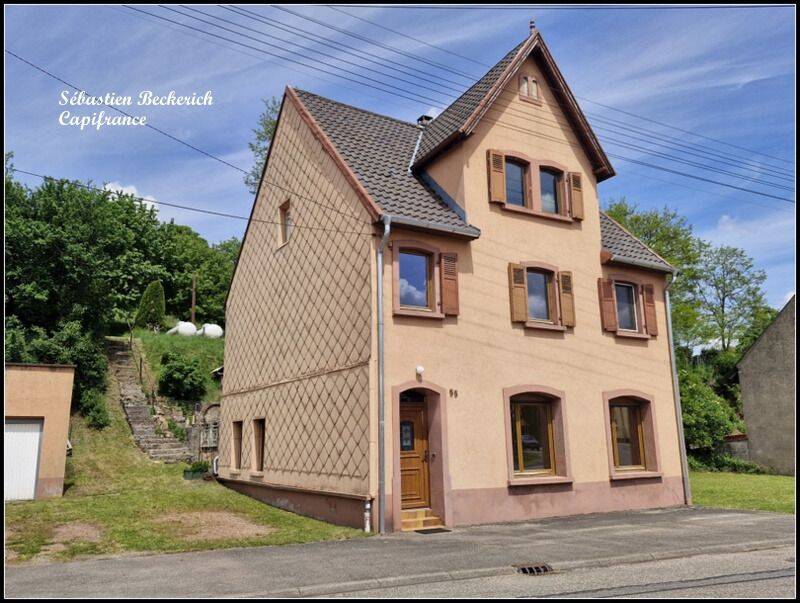 Maison 8 pièces 170 m² · à Breidenbach · 170 m² · 124 000 €