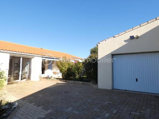 Maison à vendre 499 000 € 6 pièces 4 chambres 140 m² 950 m² de terrain L'Houmeau 17137