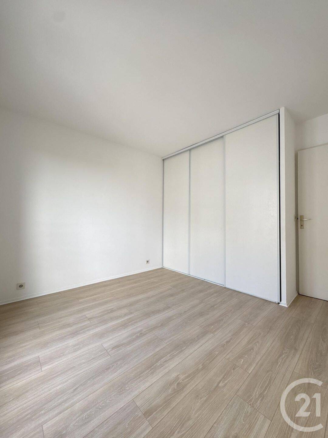 Appartement 3 pièces 63 m² · à Brétigny-sur-Orge · 63 m² · 902 €
