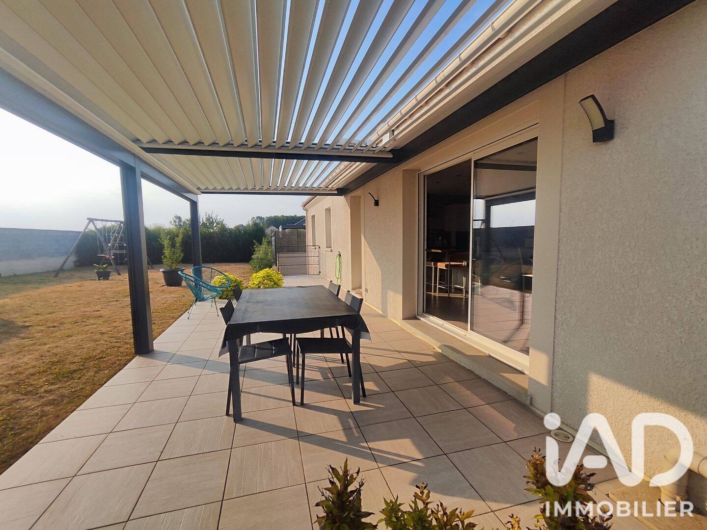 Maison 6 pièces 114 m² · à Saint-Étienne-au-Temple · 114 m² · 252 000 €