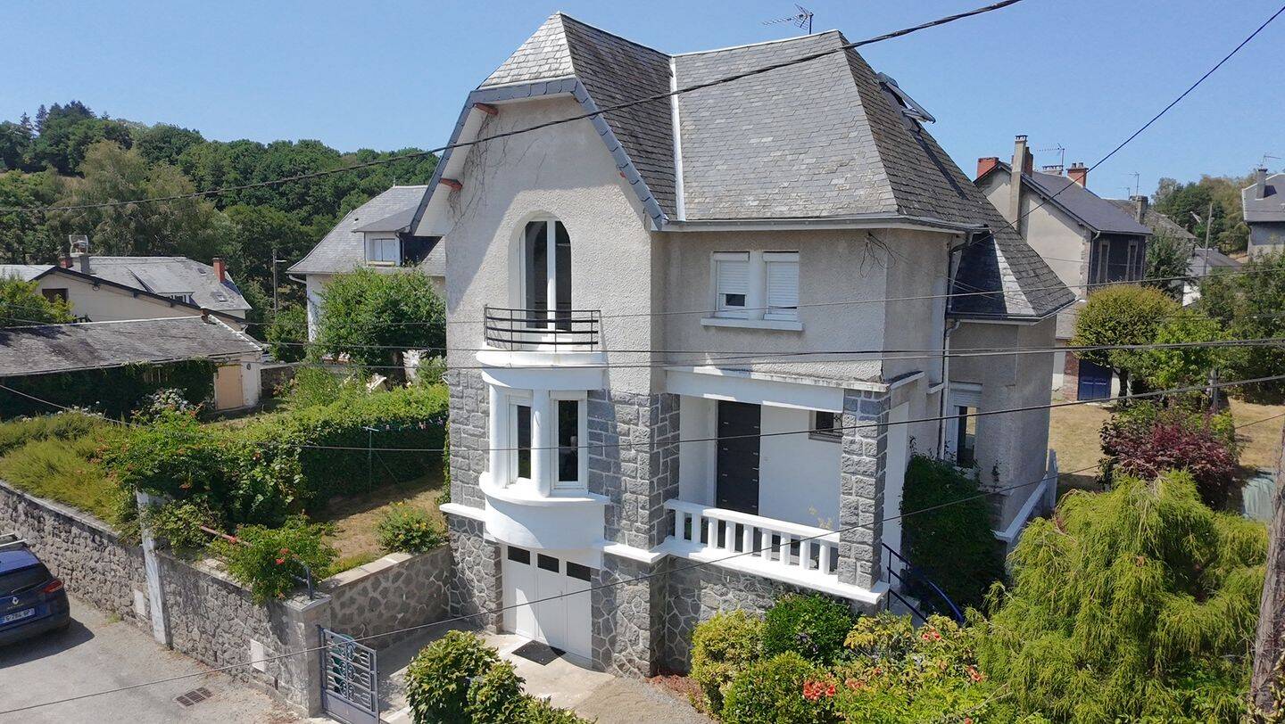 Maison 5 pièces 107 m² · à Ussel · 107 m² · 199 900 €