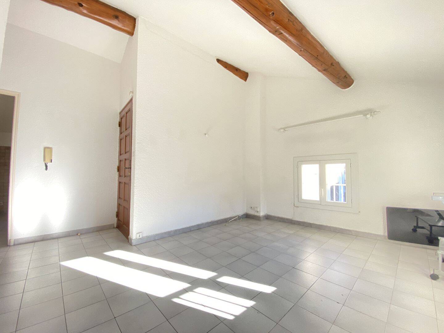 Appartement 2 pièces 37 m² · à Bédarrides · 36,9 m² · 460 €