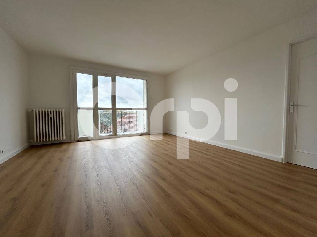 Appartement 4 pièces 70 m² · à Compiègne · 70,2 m² · 145 000 €