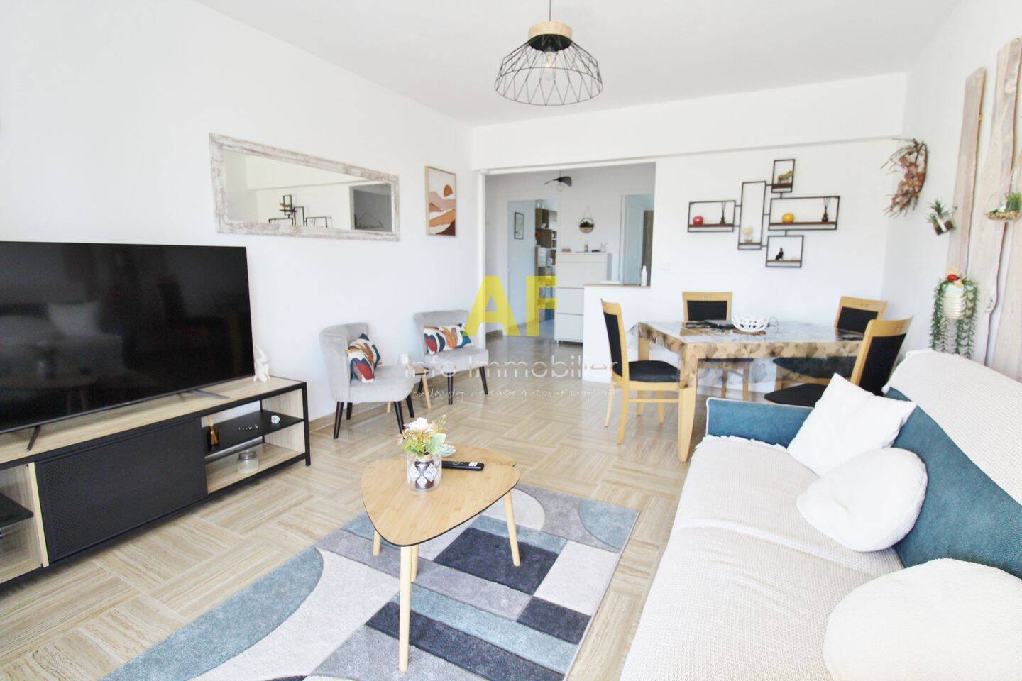 Appartement 3 pièces 61 m² · à Saint-Raphaël · 60,8 m² · 1 200 €