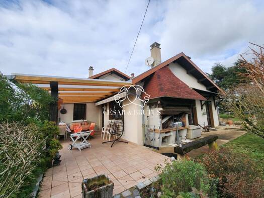 Villa à vendre 420 000 € 5 pièces 3 chambres 108 m² 1 220 m² de terrain Zone Habitat Diffus Chaponost 69630