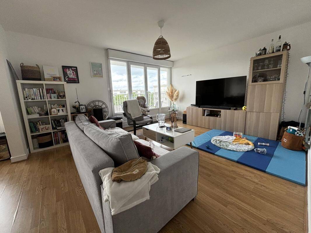 Appartement 3 pièces 78 m² · à Caen · 78 m² · 765 €