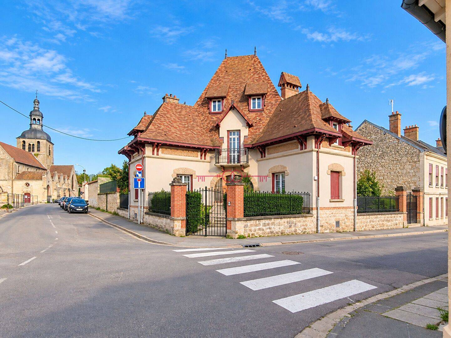 Maison 5 pièces 143 m² · à Fismes · 142,5 m² · 392 200 €