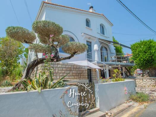 Maison à vendre 799 000 € 6 pièces 4 chambres 203,6 m² 472 m² de terrain Royan 17200