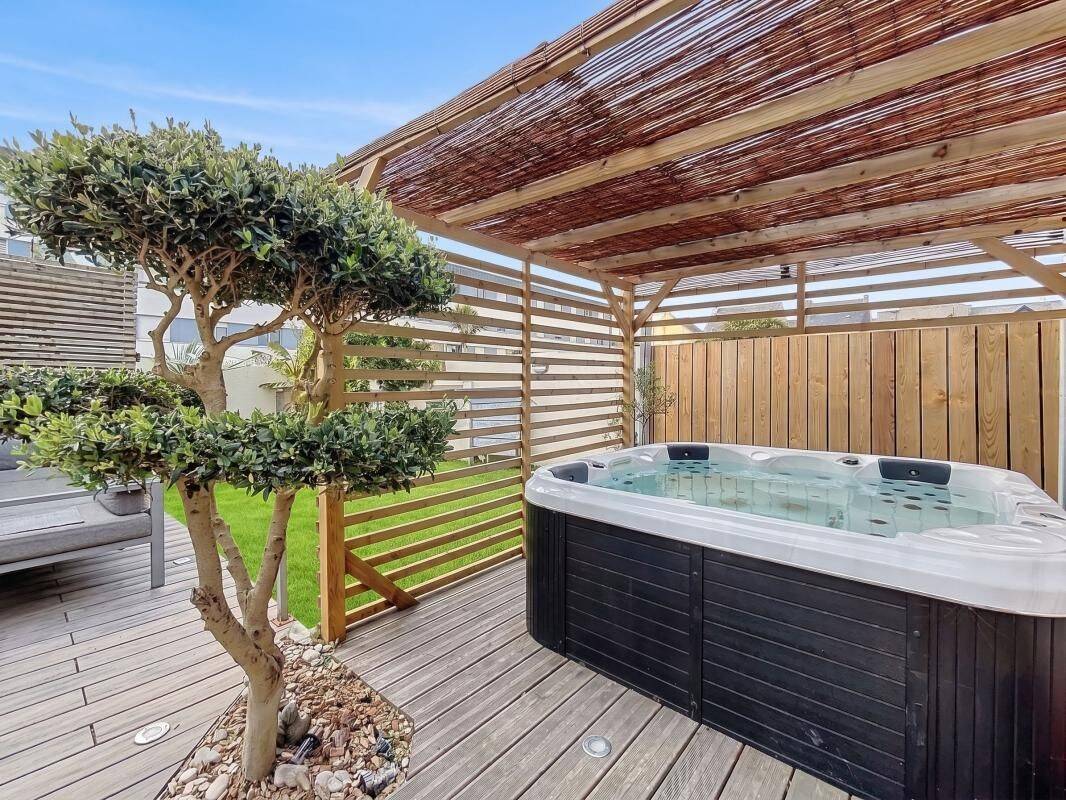 Maison 4 pièces 102 m² · à Ploemeur · 102 m² · 543 388 €