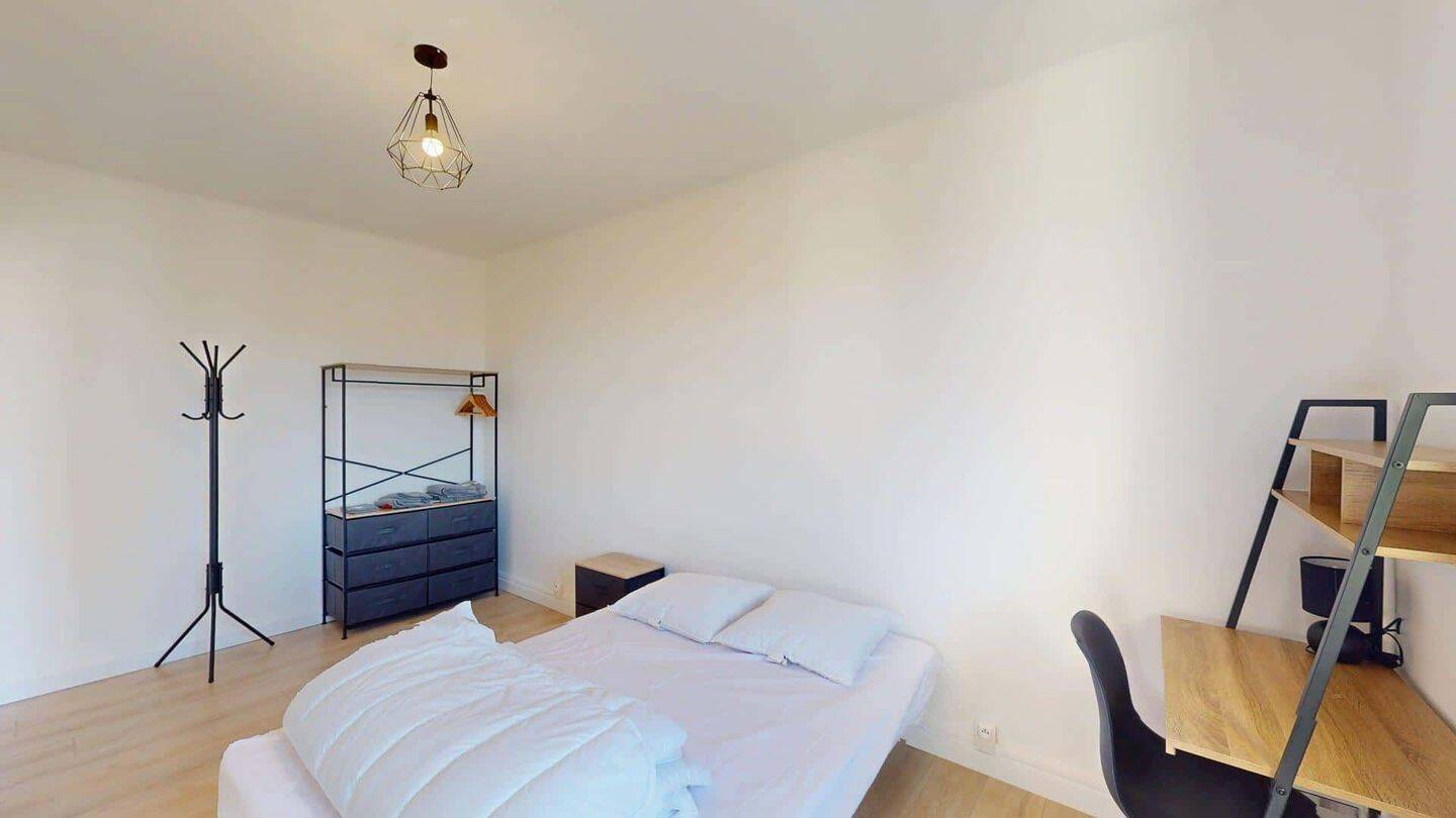 Appartement 1 pièce 15 m² · à Toulon · 15 m² · 440 €