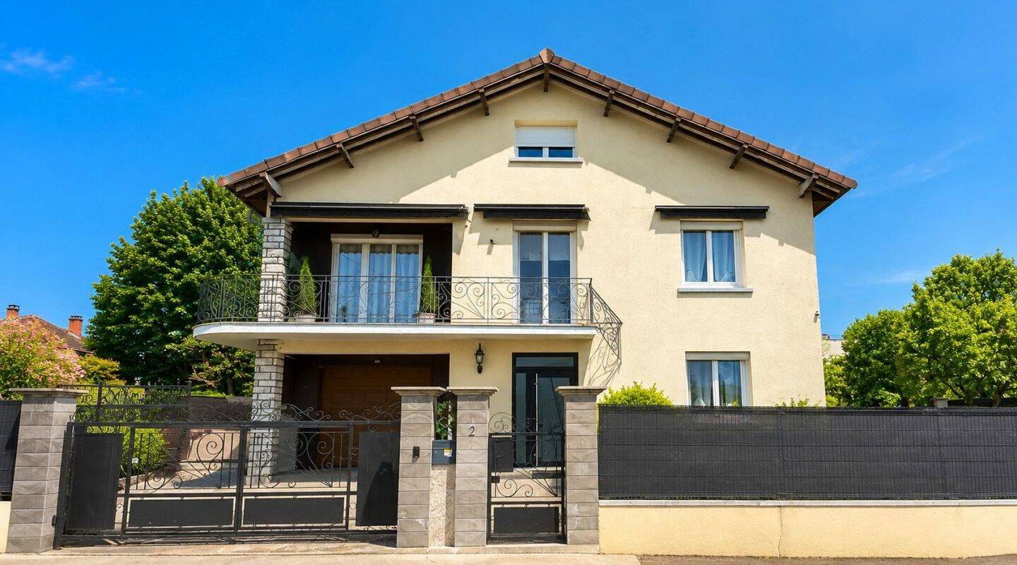 Maison 5 pièces 160 m² · à Pont-du-Château · 160 m² · 279 900 €