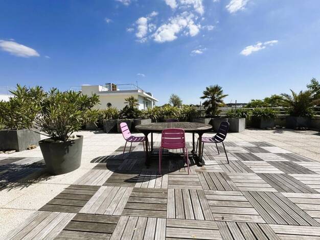 Appartement à vendre 1 612 000 € 4 pièces 3 chambres 155,8 m² Étage 3/3 Les Minimes-Tasdon La Rochelle 17000