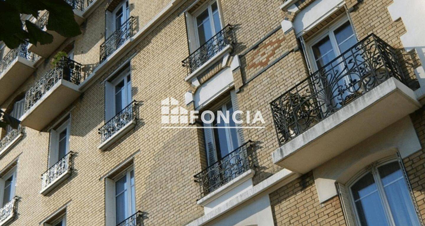 Appartement 2 pièces 31 m² · à Courbevoie · 30,7 m² · 692 €