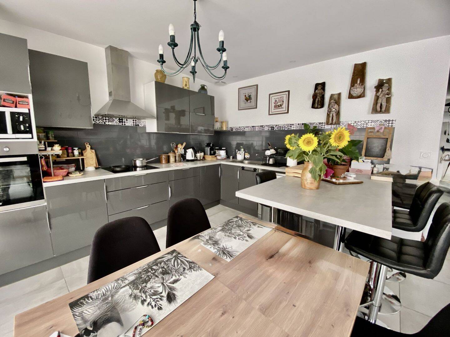 Maison 1 pièce 88 m² · à Creissan · 88,1 m² · 246 500 €
