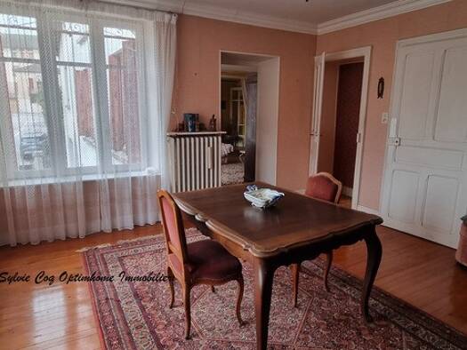 Maison à vendre 107 000 € 9 pièces 3 chambres 136 m² 566 m² de terrain Remoncourt 88800