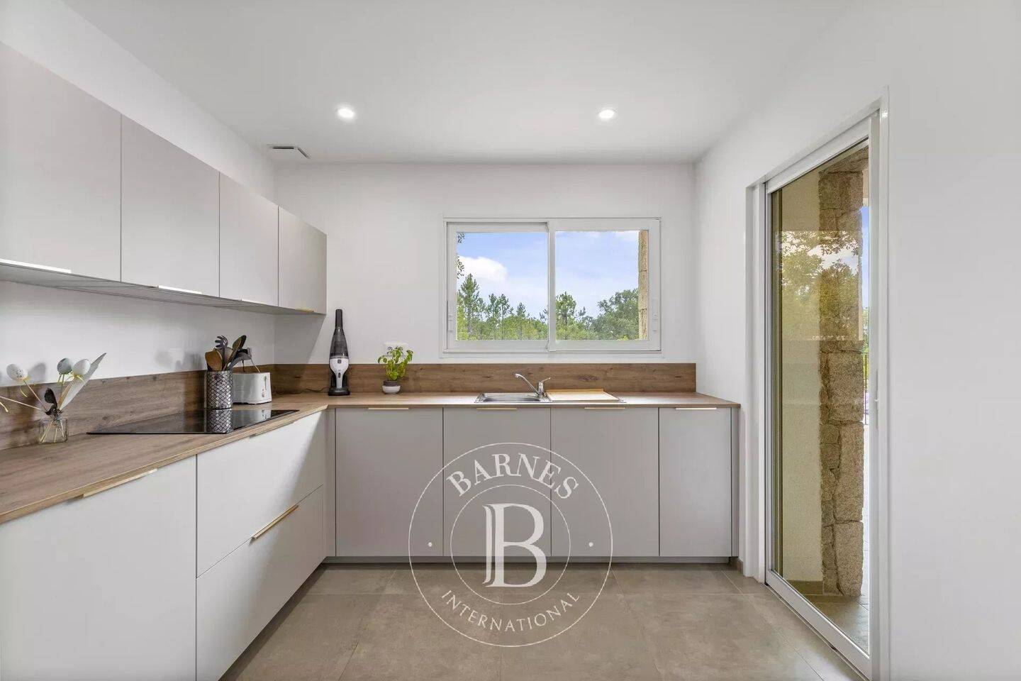 Maison 5 pièces 154 m² · à Lecci · 154 m² · 895 000 €