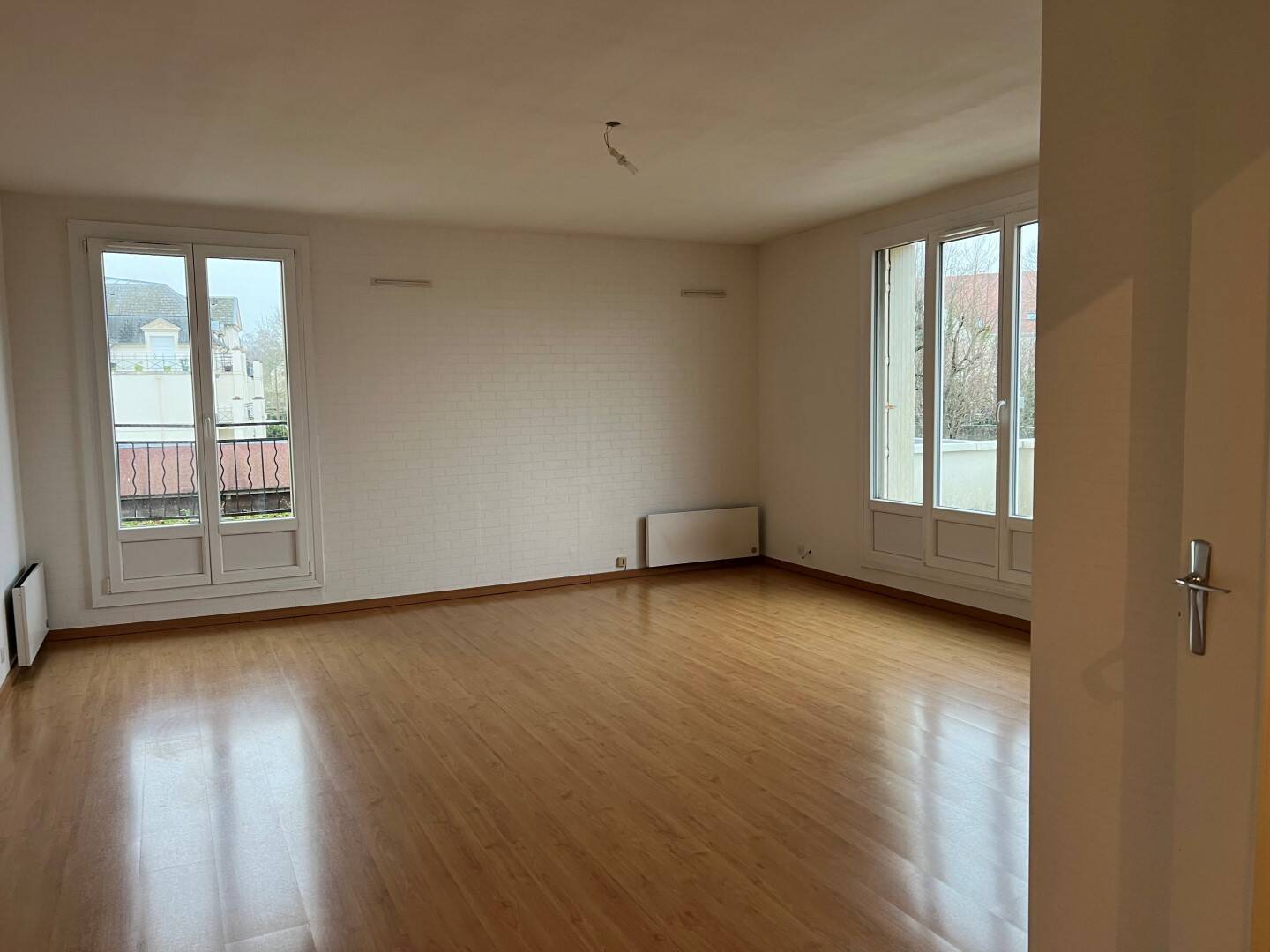Appartement 2 pièces 61 m² · à Senlis · 61 m² · 845 €
