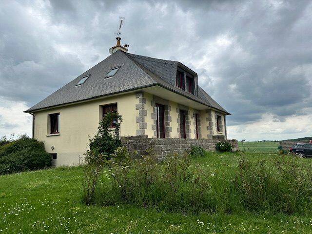 Maison 5 pièces 153 m² · à Essé · 153 m² · 240 350 €