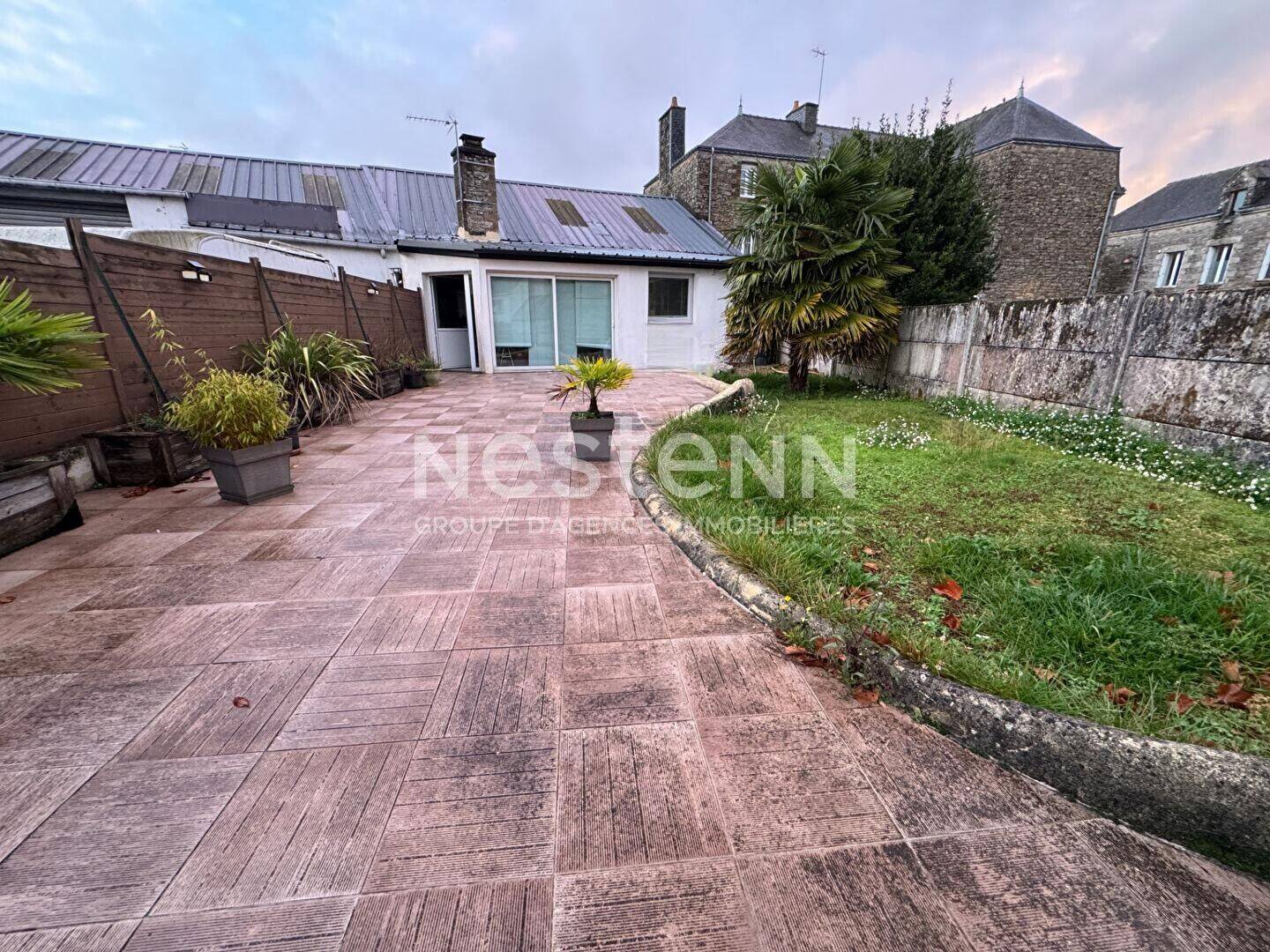Maison 1 pièce 140 m² · à Guéhenno · 140 m² · 49 000 €