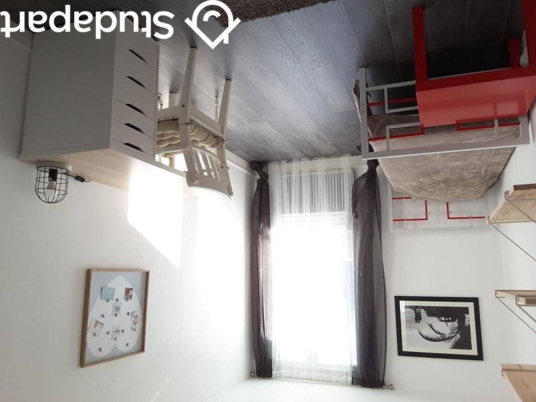 1 pièce 13 m² · à Grenoble · 13 m² · 390 €