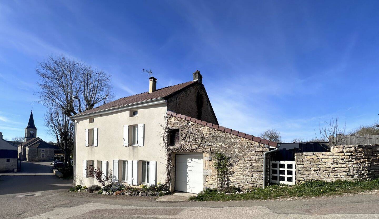 Maison 5 pièces 147 m² · à Prenois · 147 m² · 315 000 €