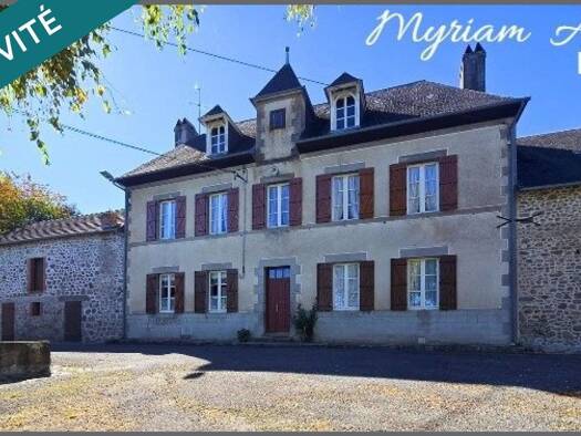 Maison à vendre 308 000 € 7 pièces 4 chambres 148 m² 38 145 m² de terrain Le Grand-Bourg 23240