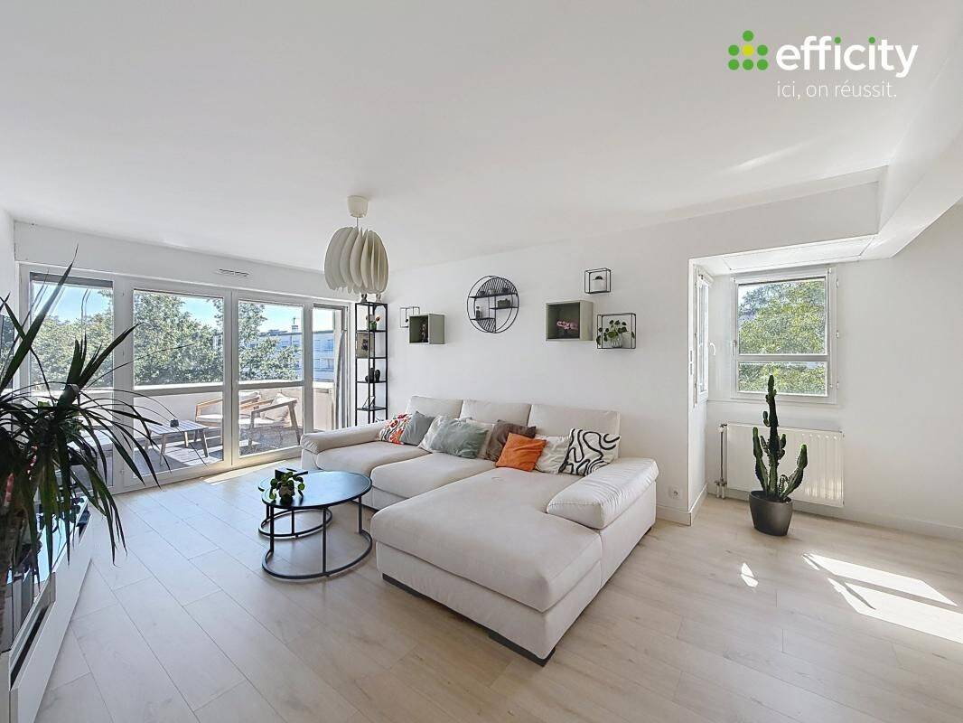 Appartement 3 pièces 83 m² · à Saint-Jacques-de-la-Lande · 83 m² · 225 000 €