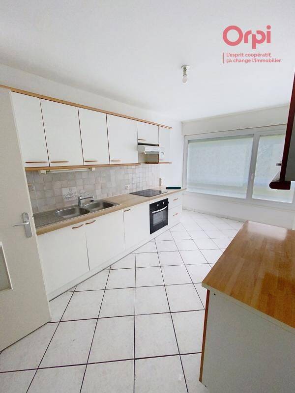 Appartement 3 pièces 70 m² · à Annemasse · 70,1 m² · 1 290 €