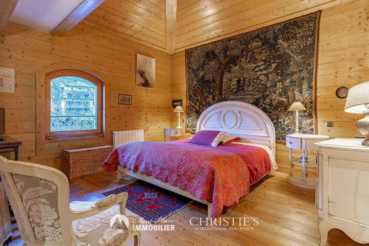 Appartement 4 pièces 141 m² · à Chamonix-Mont-Blanc · 140,9 m² · 1 950 000 €