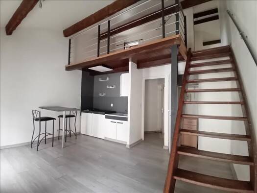 Duplex à louer 395 € 2 pièces 1 chambre 40 m² 3ème étage Saint-Ambroix 30500