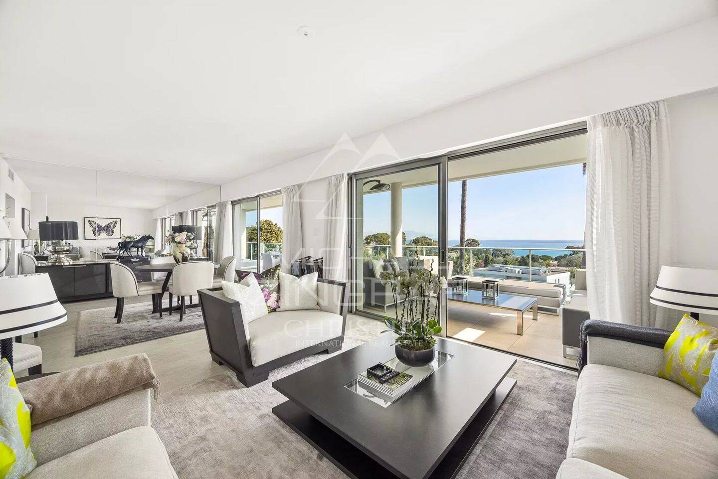 Appartement 4 pièces 105 m² · à Antibes · 105,3 m² · 2 990 000 €